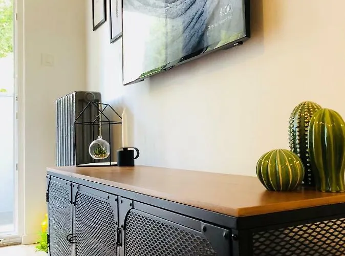 Right Place****cozy And Completely New Apartment *